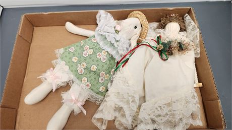 Lot Of Decorative Items