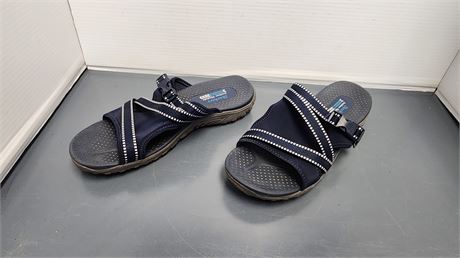 Sketchers Outdoor Lifestyle Shoes. Size 10