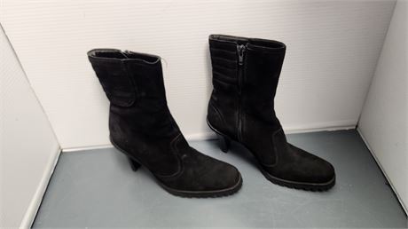 Gianni Bini Black Boots. Size 7 1/2