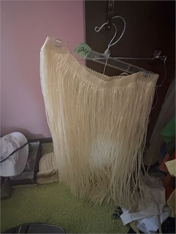 Hula Skirt