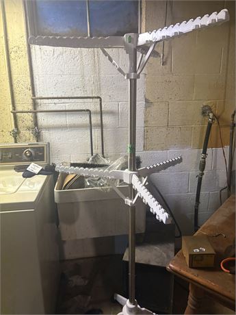 Clothes Hanger
