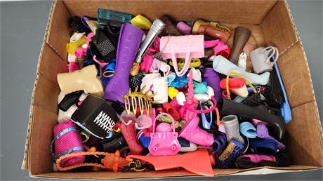 Lot Of Doll Accesories