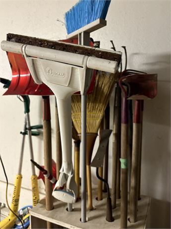 Garden Tools (Cart Not Included)