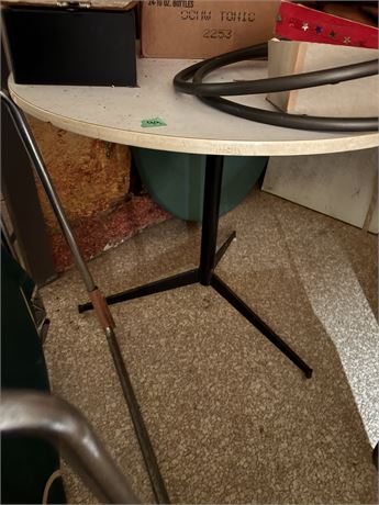 Round Table