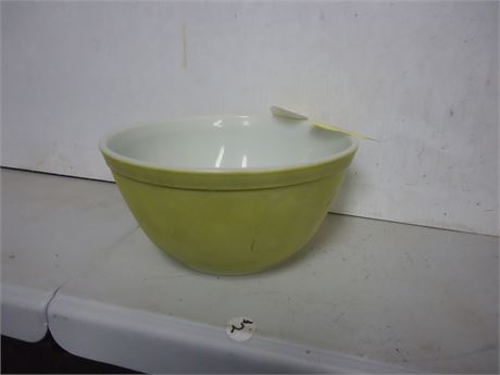Vintage Pyrex Mixing Bowl
