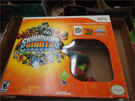 Skylanders Giants For WII Game System