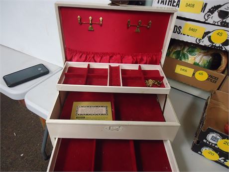 Vintage Jewelry Box & Sweater Clip & Key