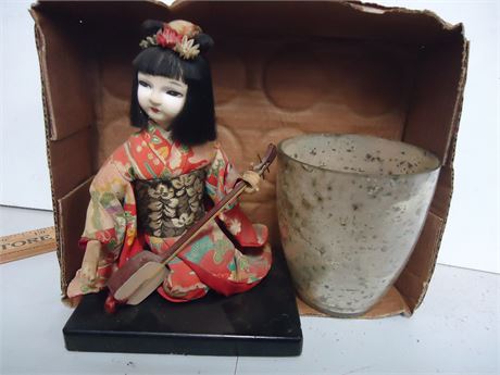 Oriental Girl Statue & Mug