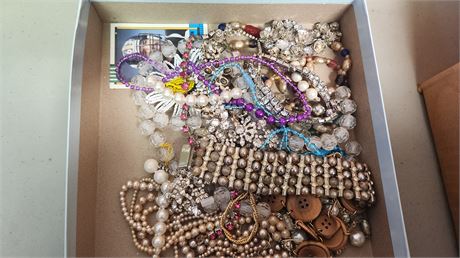 Lot Of Jewelry