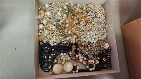Lot Of Jewelry