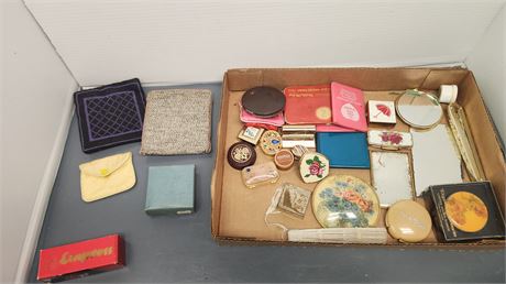 Flat Of Ladies Accessories