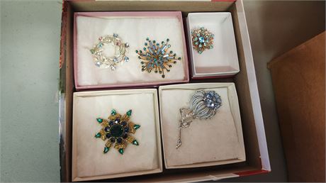 Lot Of Jewelry