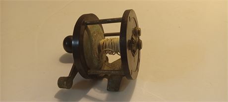 Vintage Huron Fishing Reel