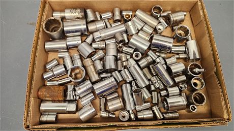 Lot of Sockets