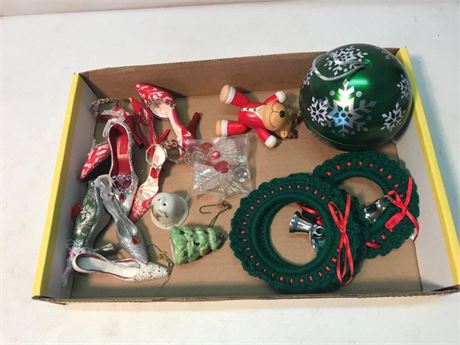 Flat of Christmas Ornaments (#2)