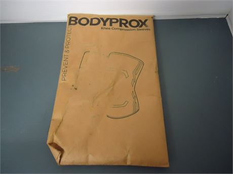 Bodyprox Knee Compression Sleeve