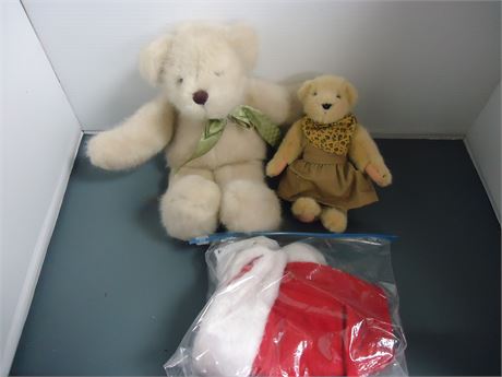 2 Plush Teddy Bears. One Is A Boyd Bear