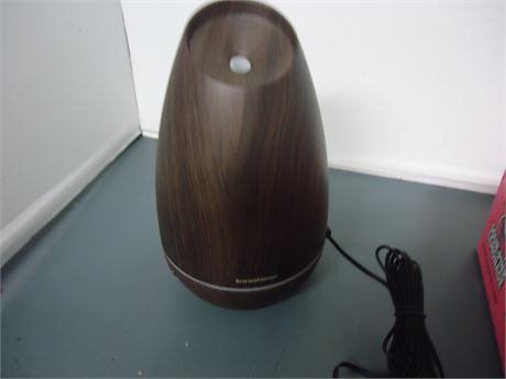 InnoGear Aromatherapy Essential Oil Diffuser. Wood Grain Design