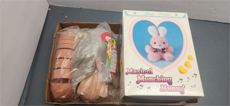 Vintage Musical Munching Bunny & Misc. Items