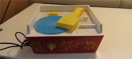 2016 Fisher Price Music Record Player Toy
