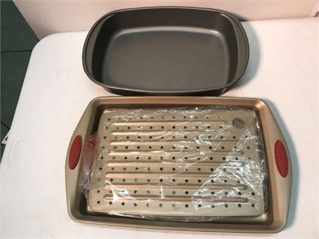 Rachael Ray & Wilton Trays