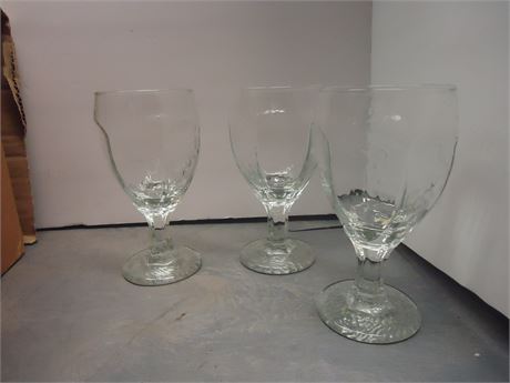 Lot of drinking glasses