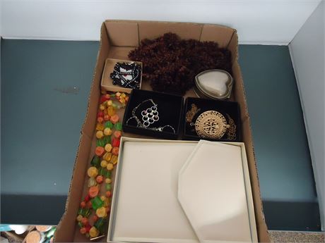 Lot of Jewelry