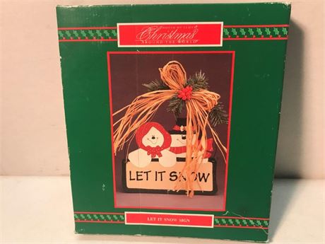 House of Lloyd Let It Snow Sign