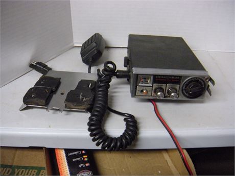 General Electric 40 Channel PLL System CB Radio
