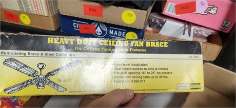 Ceiling fan brace