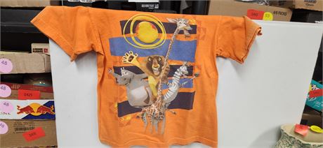 2 childrens shirts Medium