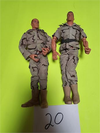 2 GI Joe figures 1996 and 2001 12"