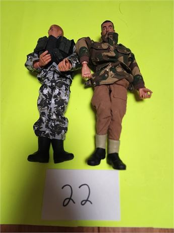 2 Gi Joe Figures 1996 and 2001 12"
