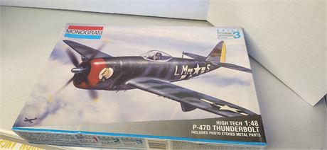 Monogram High Tech P-47D Thunderbolt Model Kit