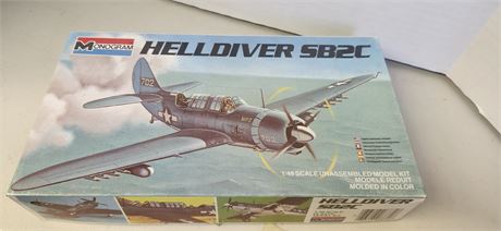 Monogram Helldiver SB2C Model Kit