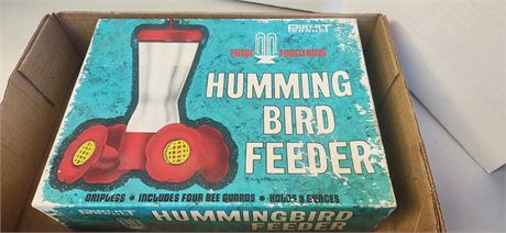 Vintage Four Fountains Humming Bird Feeder