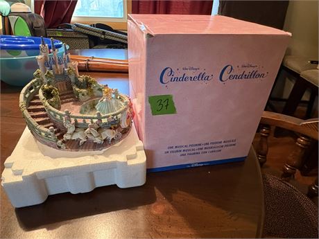 Cinderella Musical Figurine
