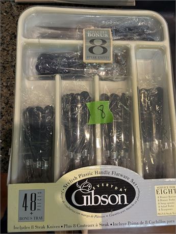 Flatware Set, New