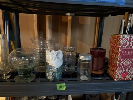 Vases, Candles