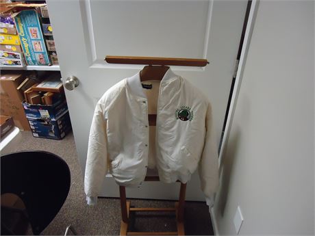 Winking Lizard Tavern Coat. Size XL