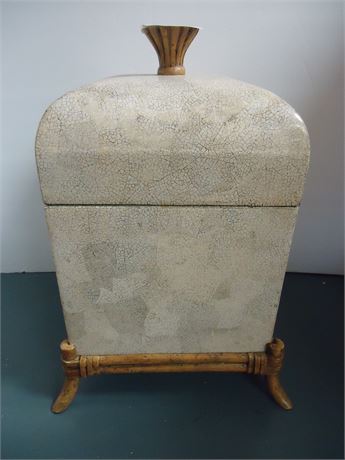 Decorative Display Container With Lid