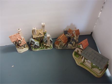 Vintage David Winter Collectible Houses