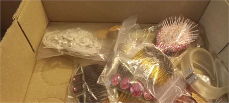 Various Hair Pins & Clips