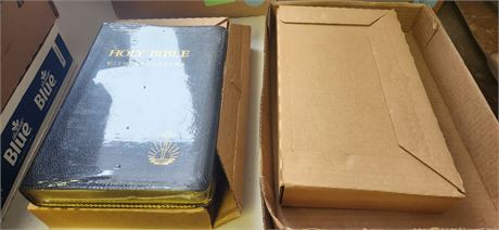 New Holy Bible With Apocrypha
