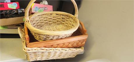 Lot Of Wicker Baskets