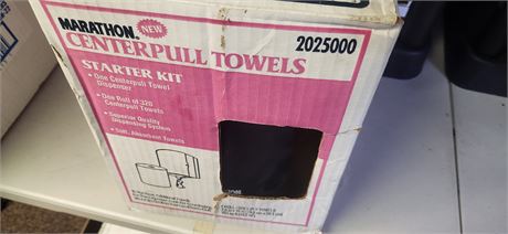 Marathon Centerpull Towels Starter Kit