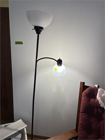 Floor lamp