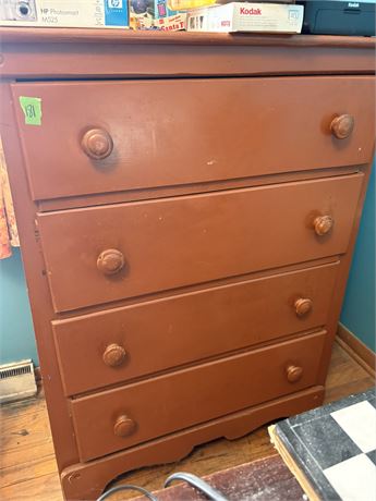 Dresser