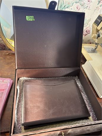 Stationary Box