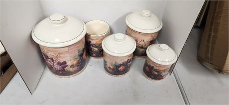 Counter Top Canister Set. Missing One Lid